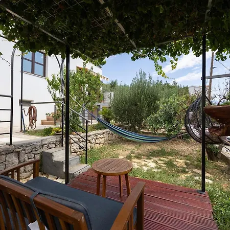 Casa vacanze Beautiful In Omis With Wifi